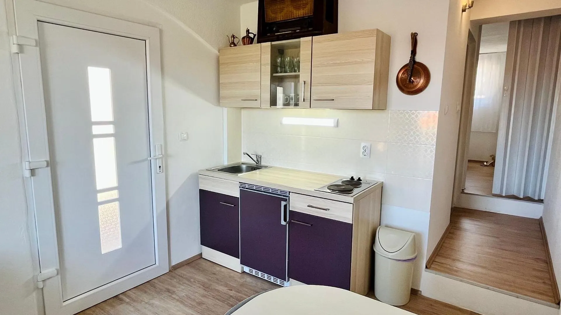 Neugebaute Wohnung Im Erdgeschoss Gornji Karin Apartmán